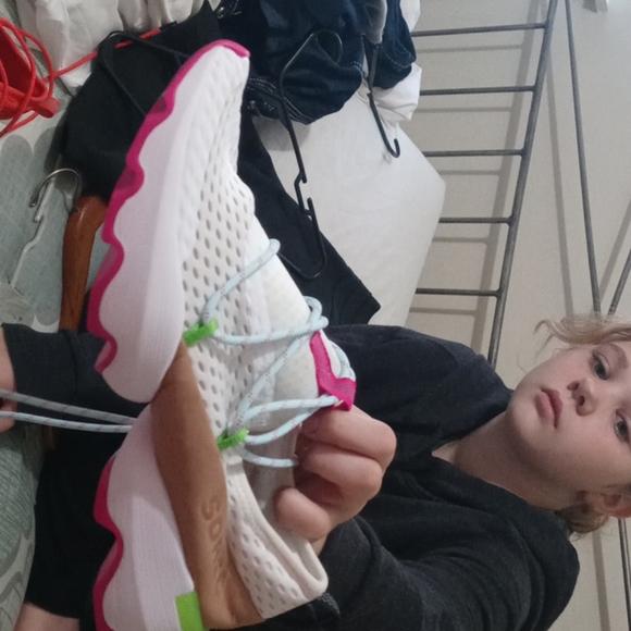 Sorel shoes - Picture 3 of 4